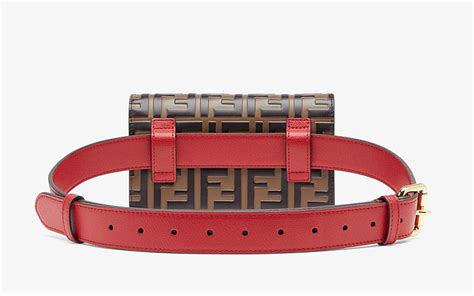 fendi heuptas rood.jpg